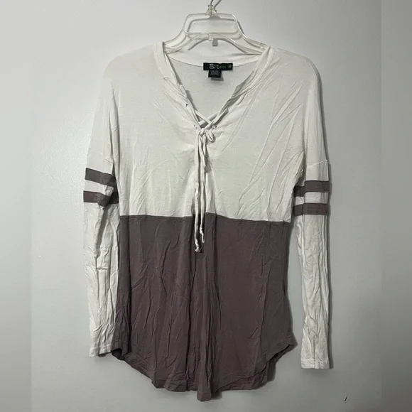 Blouse - Picture 1 of 2